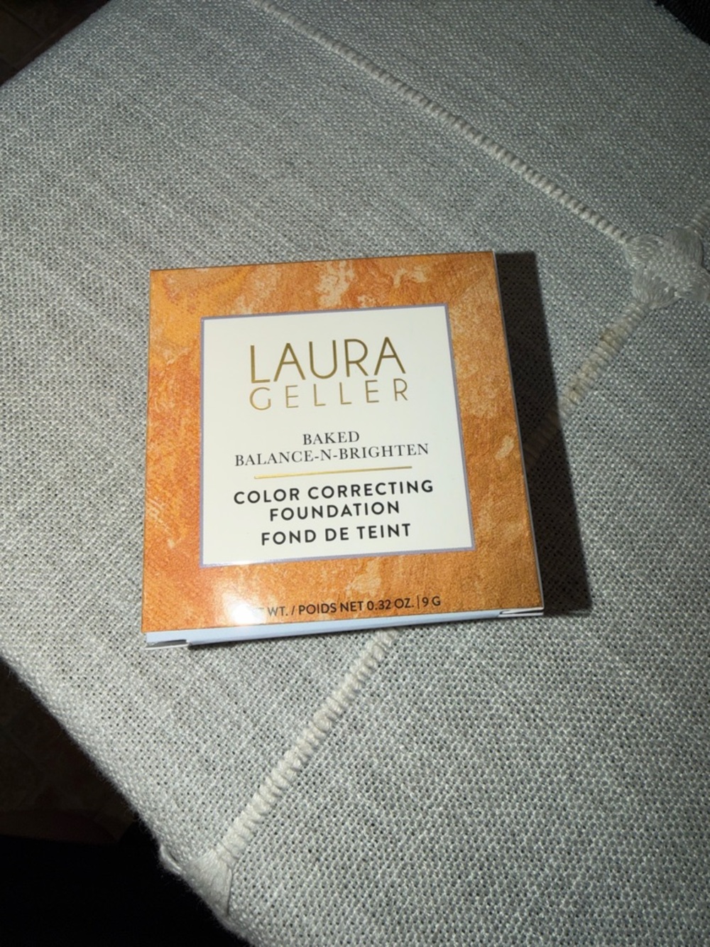 Laura Geller Baked Balance-N-Brighten Illuminating Baked Powder - Light. NIB